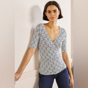 Boden Short Sleeve Wrap Top Ivory Scatter Spot